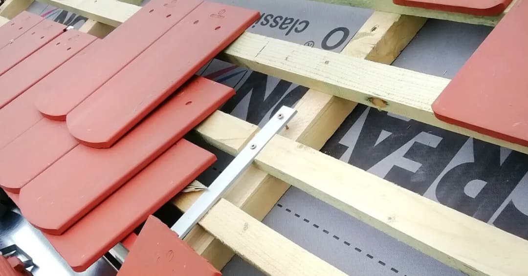 Jakie łaty pod dachówkę wybrać, aby uniknąć problemów z dachem